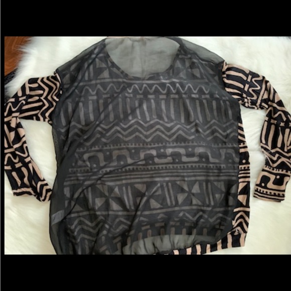 Women’s Black & Tan Printed Sheer Back Top NWOT Size S - Picture 5 of 5